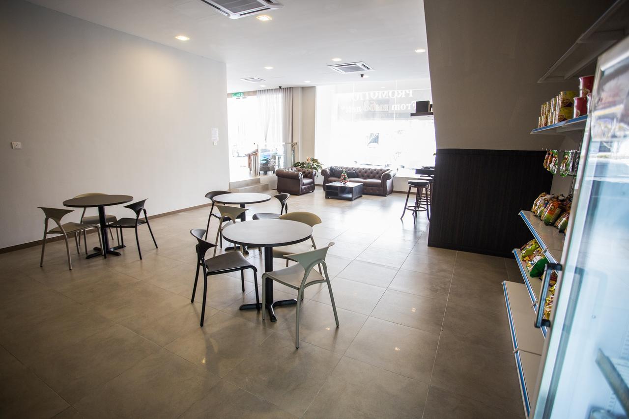Hotel Zamburger Victory City Johor Bahru Bagian luar foto