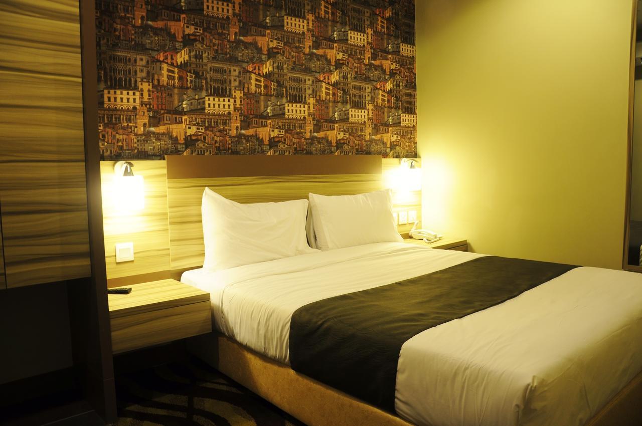 Hotel Zamburger Victory City Johor Bahru Ruang foto